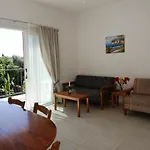 Kozis 4* Полис