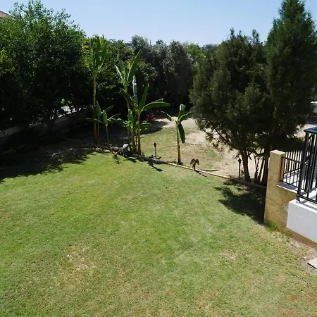 Kozis Apartahotel Polis