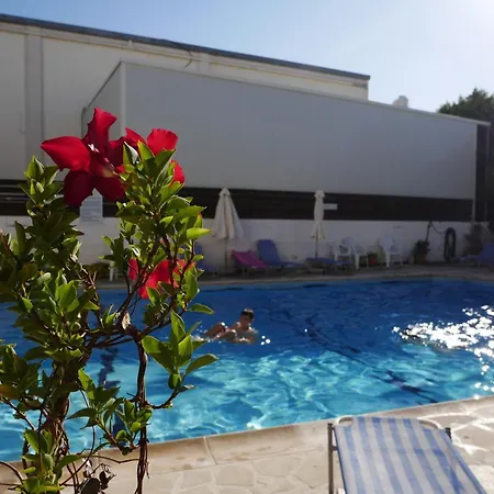 Kozis Aparthotel