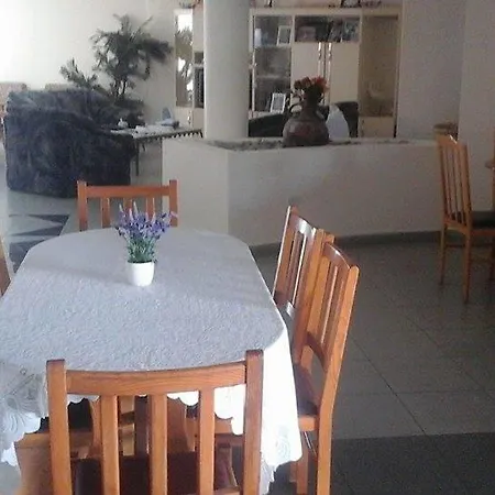 Kozis Aparthotel Polis