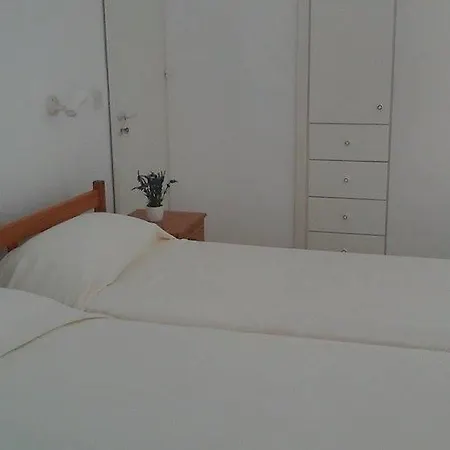 Aparthotel Kozis Polis