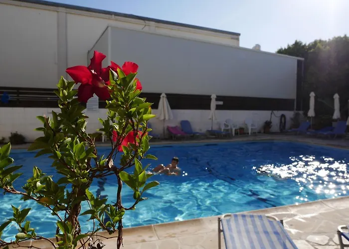 Kozis アパートホテル